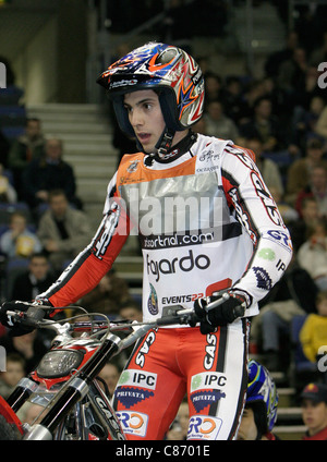 Jeroni Fajardo aus Spanien in Aktion auf seinem Motorrad Gas Gas im Belfast Runde Indoor Trial World Championship, gewann durch Adam Raga aus Spanien. Stockfoto