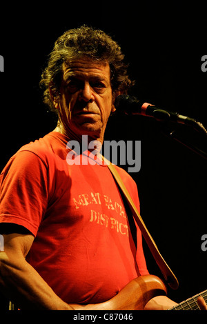 BELFAST, Großbritannien - 24 Juni: Lou Reed führt auf Belfast Waterfront am 24. Juni 2008 in Belfast, Nordirland Stockfoto