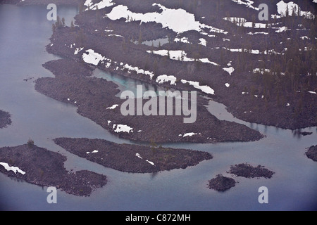 Inseln im Kratersee Kratersee Crater Lake Nationalpark, auf etwa 6000 ft; Oregon, USA. Stockfoto