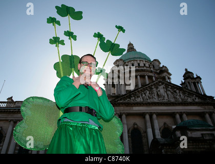 Atmosphäre am St. Patricks Day Parade und Konzert BELFAST, Vereinigtes Königreich - 17 März: Stockfoto