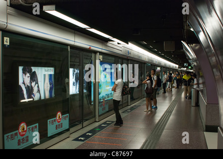 Hong Kong U-Bahn/MTR-station Stockfoto