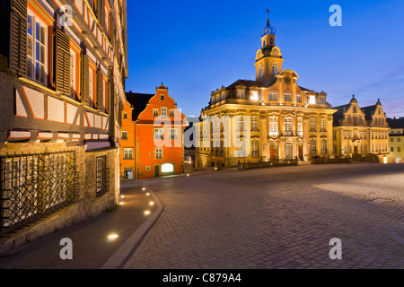 Deutschland, Baden-Württemberg, Schwäbisch Hall, Blick auf Rathaus am Marktplatz Stockfoto