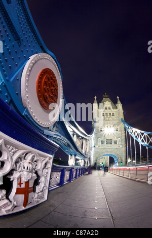 Tower Bridge beleuchtet in der Nacht, City of London, England, UK, Vereinigtes Königreich, GB, Großbritannien, britische Inseln, Europa Stockfoto
