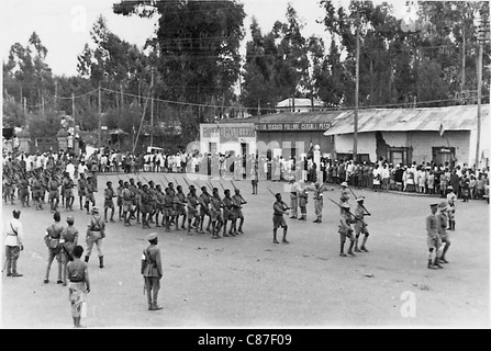 Haile Selassie tritt in Addis Abeba nach Exil, 5. Mai 1941 Stockfoto