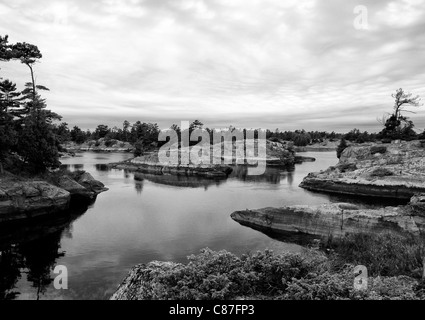 Die schlechte Flussgebiet von Georgian Bay ist berühmt für es gute Angelmöglichkeiten und spektakuläre Landschaften.  Es ist nur mit Boot erreichbar Stockfoto