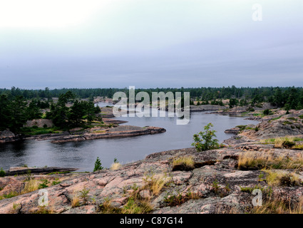 Die schlechte Flussgebiet von Georgian Bay ist berühmt für es gute Angelmöglichkeiten und spektakuläre Landschaften.  Es ist nur mit Boot erreichbar Stockfoto