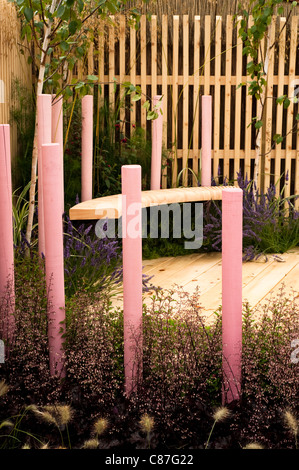 "Versteckte Botschaft" Rücken an Rücken Garten, 2011 RHS Flower Show Tatton Park Stockfoto