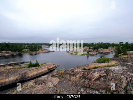 Die schlechte Flussgebiet von Georgian Bay ist berühmt für es gute Angelmöglichkeiten und spektakuläre Landschaften.  Es ist nur mit Boot erreichbar Stockfoto