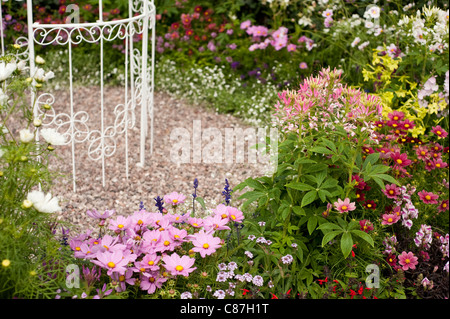 "Lady Zoe Laube Walk" zurück zum Hausgarten, 2011 RHS Flower Show Tatton Park Stockfoto