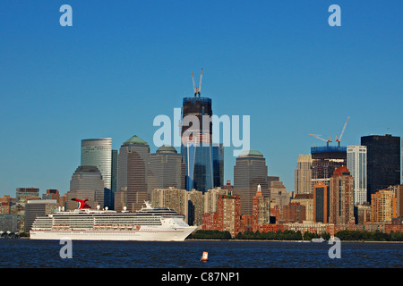 Lower Manhattan Skyline angesehen von Ellis Island, New York City Stockfoto