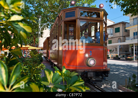 Straßenbahn Soller Mallorca Alte traditionelle Küste Soller Tram am Port de Soller Mallorca, Balearen, Spanien Stockfoto