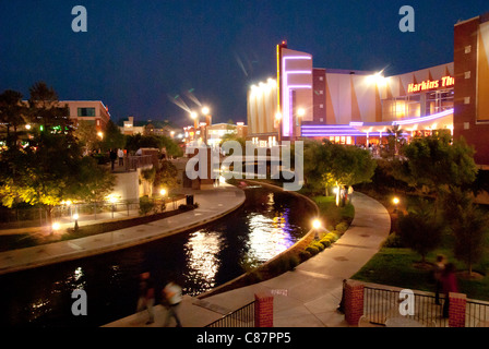 Bricktown Canal im Bricktown Unterhaltung Bezirk nahe der Innenstadt von Oklahoma City, Oklahoma, USA Stockfoto