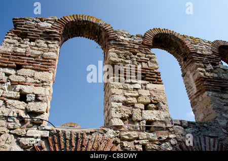 Bulgarien, Nessebar (aka Nessebar). Ruinen der St. Sophia Church (aka alte Metropolitan oder alte Bistum Kirche). Stockfoto