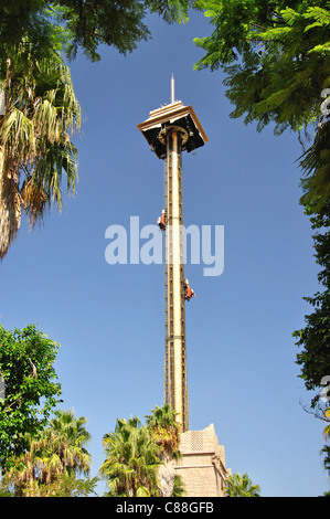 Hurakan Condor Drop Tower fahren, Mexiko, Themenpark PortAventura, Salou, Costa Daurada, Provinz Tarragona, Katalonien, Spanien Stockfoto