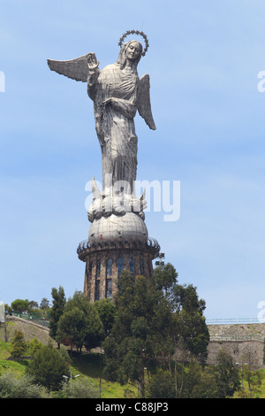 Denkmal von La Virgin De Panecillo Hügel in Quito Ecuador Stockfoto