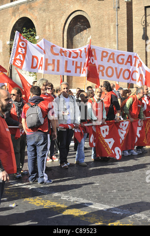 Cobas in Rom. indignants Protest in Rom wird gewalttätig. Stockfoto