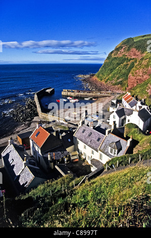 Das ehemalige Fischerdorf Dorf Pennan am North Shore von Aberdeenshire im Nordosten Schottlands Stockfoto