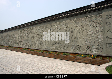 Geschichtsbild Wand bei Yueyang, Hunan, China Stockfoto