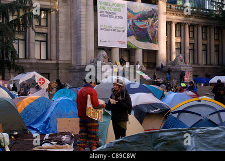 Demonstranten auf der besetzen Vancouver-Kundgebung vor der Vancouver Art Gallery, Vancouver, Britisch-Kolumbien, Kanada. Stockfoto