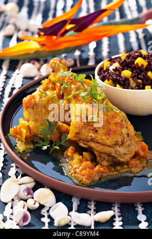 Poulard Huhn Curry mit Wildreis Stockfoto