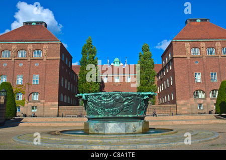 Industribrunnen Brunnen (1926) von Carl Milles am Royal Institute of Technology in Östermalm Bezirk Stockholm Schweden Stockfoto