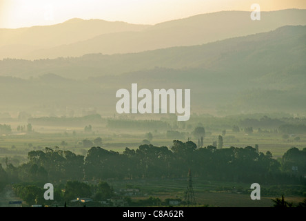 AKYAKA, TÜRKEI. Eine erhöhte Sonnenaufgang Blick auf die Landschaft zwischen Akyaka und Gökova. 2011. Stockfoto