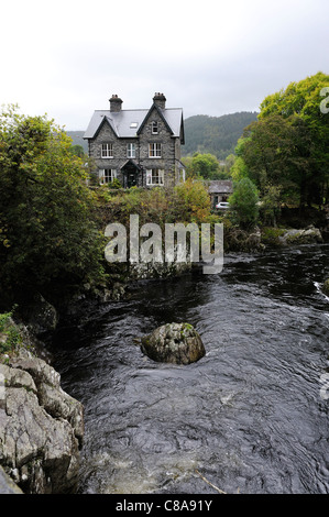 Bryn Afon Guest House, Betws-y-Coed, Snowdonia-Nationalpark Stiuated neben der Pont-y-Paar und dem Fluss Llugwy. Nord-wales Stockfoto