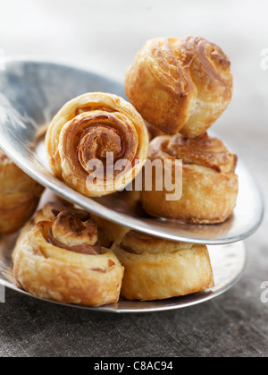 Nonnettes mit Fleur de Sel Meersalz Stockfoto