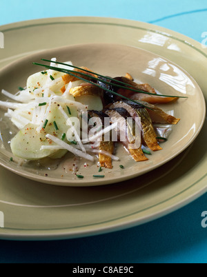 Hering, Apfel und Rüben Salat Stockfoto