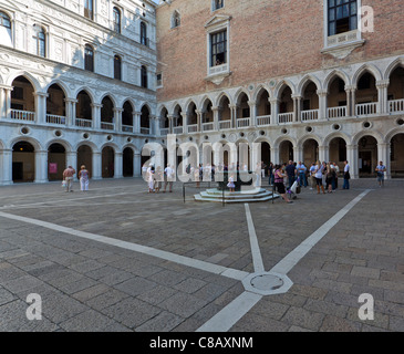 Der Innenhof des Dogenpalast, St. Marks Platz Venedig Stockfoto