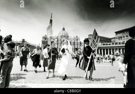 Katholischen Kundgebung gegen die Legalisierung der Abtreibung, 1976 Stockfoto