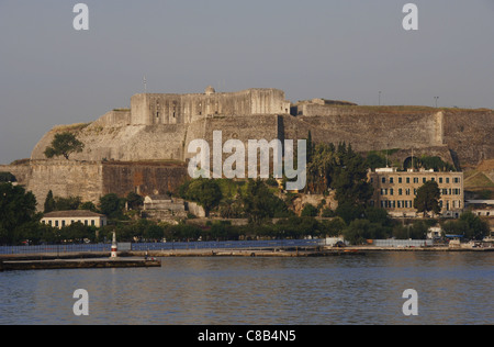 Griechenland. Corfu. Neue Festung, gebaut von den Venezianern im XVI. Jahrhundert mit einigen Änderungen am 1815 hinzugefügt. Ionischen Inseln. Stockfoto