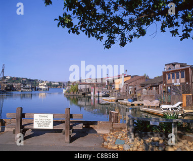 Sausalito Hausboote, Waldo Point Harbor, Sausalito, San Francisco Bay Area, Marin County, Kalifornien, Vereinigte Staaten von Amerika Stockfoto