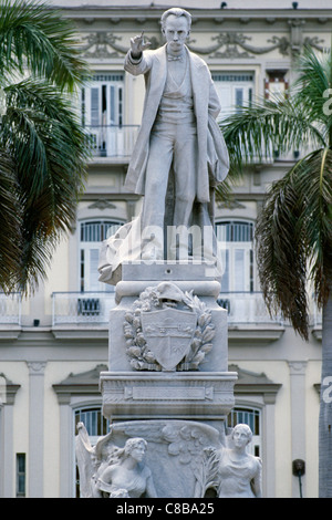 Statue von Jose Marti in Parque Central Havanna Kuba. Stockfoto