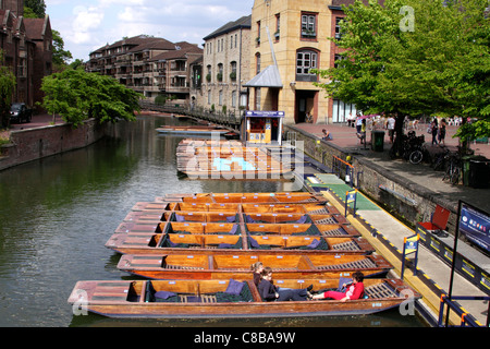 Von Magdalena-Brücke auf dem Fluss Cam Cambridge Ansicht flache Stockfoto