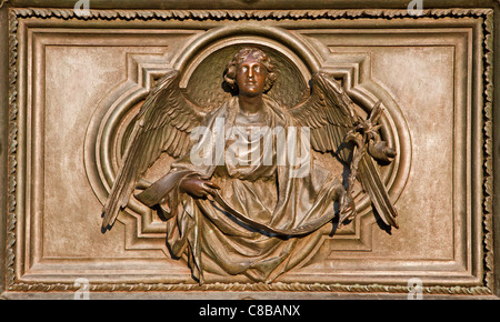 Mailand - Detail der Engel aus Bronze Haupttor, Ludovico Pogliaghi, 1906 Stockfoto