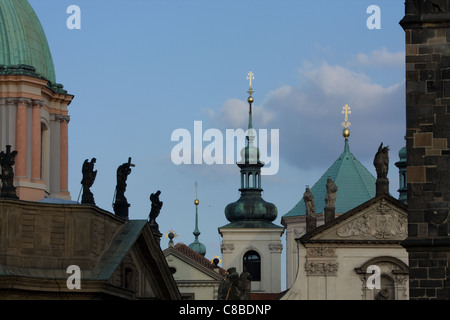 Prager Burg-Dächer Stockfoto