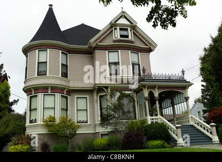 Viktorianische Architektur des 19. Jahrhunderts Königin Victoria Anne Georgian Regency Edwardian Arts And Crafts Bewegung neugotischen Stockfoto