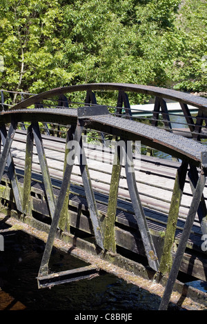 Ehemalige Cromford und High Peak Railway Bridge jetzt Teil von Fußweg Whaley BridgeDerbyshire England Stockfoto