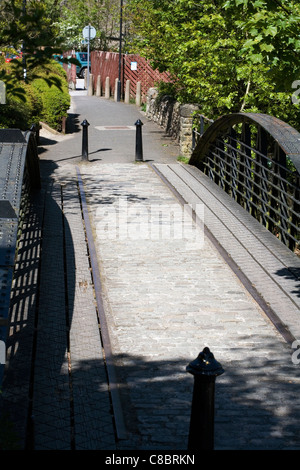 Ehemalige Cromford und High Peak Railway Bridge jetzt Teil von Fußweg Whaley BridgeDerbyshire England Stockfoto