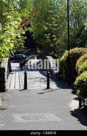 Ehemalige Cromford und High Peak Railway Bridge jetzt Teil von Fußweg Whaley BridgeDerbyshire England Stockfoto