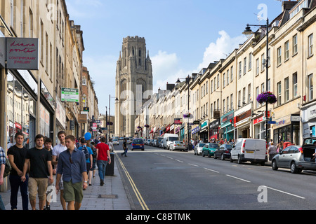 Park Street mit Blick auf das Wills Memorial Building an der University of Bristol, Bristol, Avon, UK Stockfoto