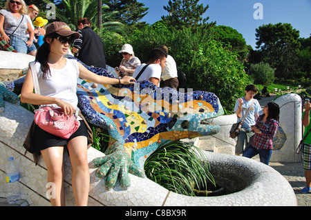 Gaudis Mosaik-Drachenbrunnen, Park Güell, Gràcia, Barcelona, Katalonien, Spanien Stockfoto