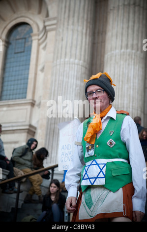 Anti-Globalismus-Protest-Camp in St. Pauls Kathedrale in London am 19. Oktober 2011 Stockfoto