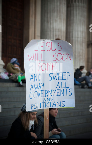 Anti-Globalismus-Protest-Camp in St. Pauls Kathedrale in London am 19. Oktober 2011 Stockfoto