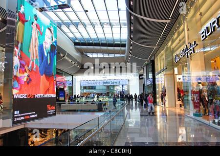 Innenraum Einkaufszentrum Westfield Stratford City, Stratford, Newham Borough, London, Greater London, England, Vereinigtes Königreich Stockfoto