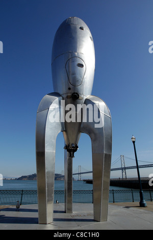 Rakete zum Mond Rocketship mars classic Vintage Ray Gun Buck Rogers ufo Alien Männer vom Aliens mars Raum kosmische Aluminium Stockfoto