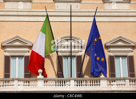 Der Palazzo Montecitorio in Rom, das italienische Parlament Gebäude. Stockfoto