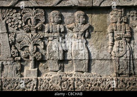 Stone Temple Relief auf Penataran Tempel Java Stockfoto