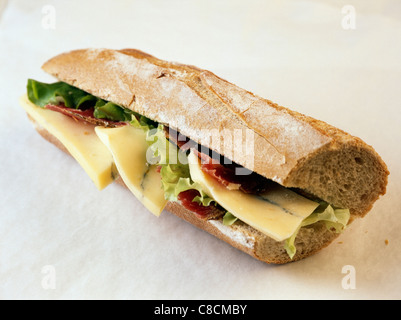 Morbier und roher Schinken-sandwich Stockfoto